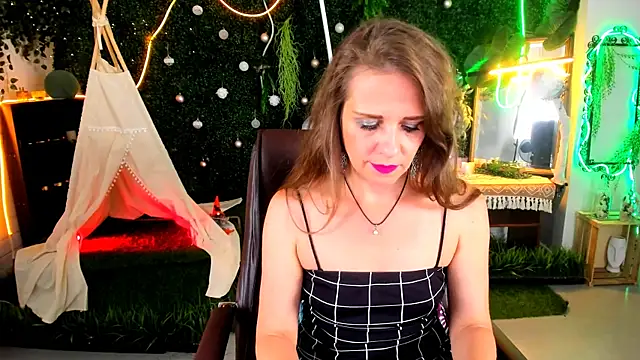EmiliaBedy online show from July 6, 2026, 9:05 am