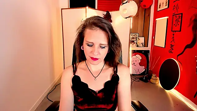 EmiliaBedy online show from May 28, 2026, 5:15 am