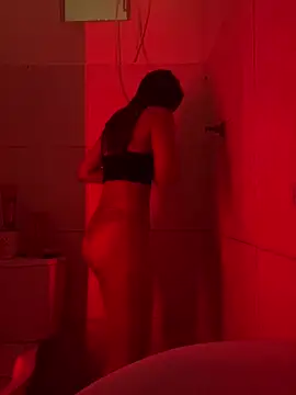 Snapshot of s1lva05 chatting on February 6, 2025, 6:56 pm s1lva05 online show from February 6, 2025, 6:56 pm