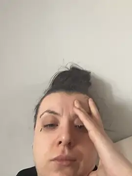 bunnythetailor online show from April 8, 2026, 8:38 am