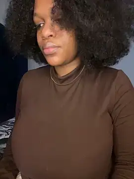 Boneca25 online show from October 25, 2025, 9:08 am