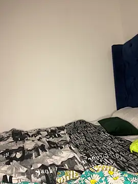 Boneca25 online show from November 29, 2025, 5:51 am