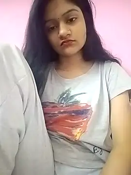 Snapshot of Tanu-00 chatting on January 6, 2026, 6:56 pm Tanu-00 online show from January 6, 2026, 6:56 pm