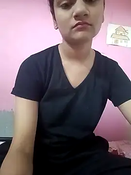 Snapshot of Tanu-00 chatting on December 23, 2025, 4:45 am Tanu-00 online show from December 23, 2025, 4:45 am