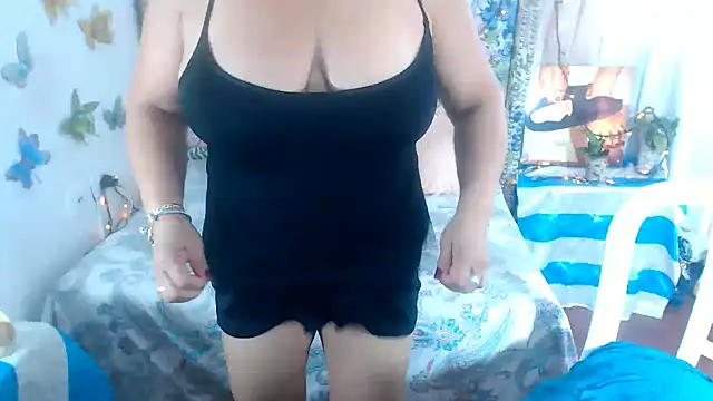 Snapshot of Sweeetnaughty chatting on November 20, 2025, 2:07 pm Sweeetnaughty online show from November 20, 2025, 2:07 pm