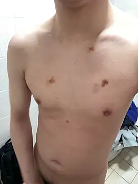 Snapshot of Phil_6677 chatting on February 25, 2025, 8:58 am Phil 6677 online show from February 25, 2025, 8:58 am