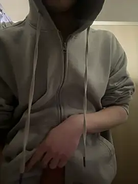 Snapshot of Phil_6677 chatting on February 18, 2025, 1:33 pm Phil 6677 online show from February 18, 2025, 1:33 pm