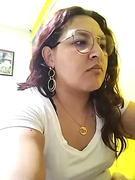 Snapshot of Sophy_61 chatting on March 17, 2025, 11:24 pm Sophy 61 online show from March 17, 2025, 11:24 pm