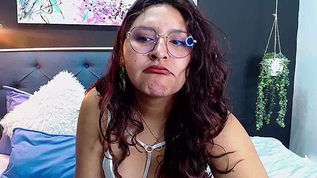 Snapshot of Sophy_61 chatting on March 6, 2025, 2:51 pm Sophy 61 online show from March 6, 2025, 2:51 pm