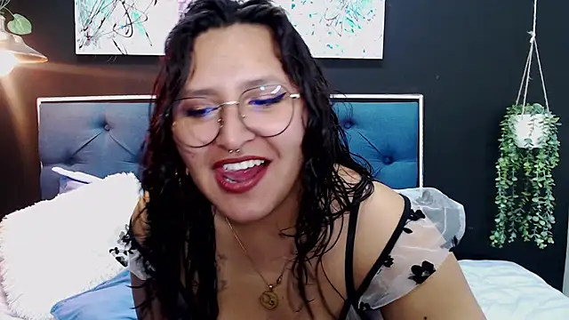 Snapshot of Sophy_61 chatting on March 7, 2025, 3:18 pm Sophy 61 online show from March 7, 2025, 3:18 pm