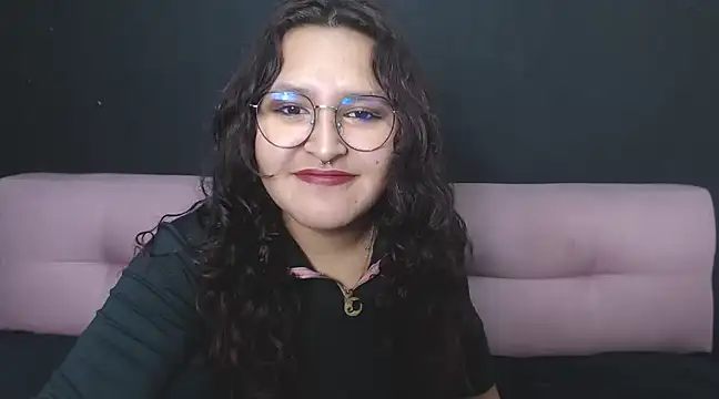 Snapshot of Sophy_61 chatting on February 13, 2025, 2:52 pm Sophy 61 online show from February 13, 2025, 2:52 pm