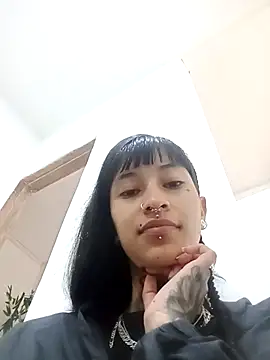 esmeralda06 online show from November 29, 2025, 3:34 pm