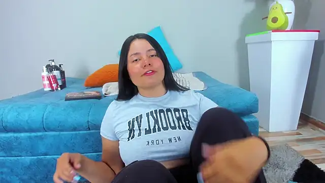 evaa greey online show from September 18, 2025, 8:12 pm