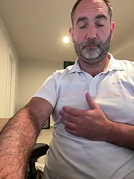 Snapshot of harrychest chatting on April 28, 2026, 2:10 pm harrychest online show from April 28, 2026, 2:10 pm
