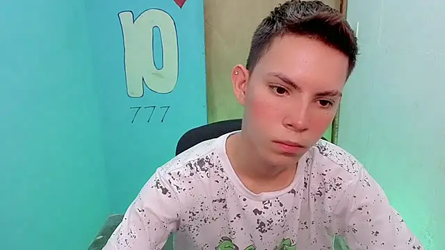 Alexxx lov online show from April 27, 2026, 12:47 pm