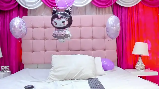 CanelaDevil  online show from September 16, 2025, 7:59 pm