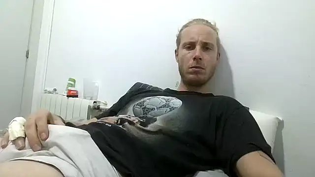 Snapshot of vikingodorado chatting on November 8, 2025, 8:01 pm vikingodorado online show from November 8, 2025, 8:01 pm