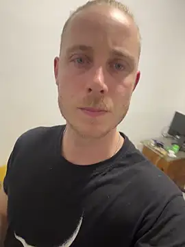 Snapshot of vikingodorado chatting on January 25, 2025, 11:22 pm vikingodorado online show from January 25, 2025, 11:22 pm