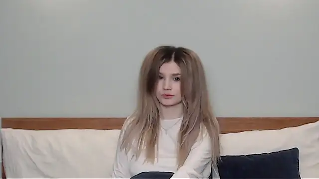 Snapshot of Chloe_Addison chatting on February 17, 2025, 3:25 am Chloe Addison online show from February 17, 2025, 3:25 am