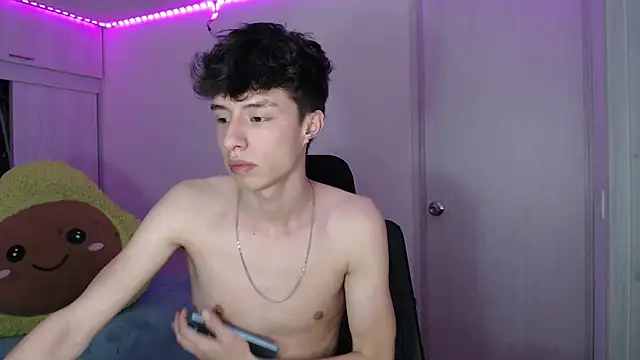 Juanmres online show from April 10, 2026, 11:56 pm