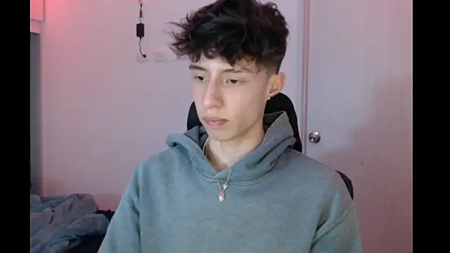 Juanmres online show from November 26, 2025, 4:56 am