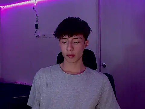 Juanmres online show from February 5, 2026, 1:34 am