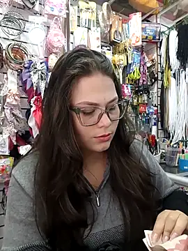 Vale Saenzz online show from February 18, 2026, 6:15 pm