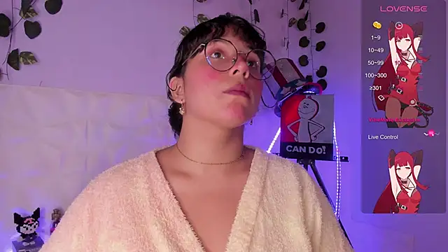 Snapshot of Ludovica6669 chatting on February 2, 2025, 1:12 am Ludovica6669 online show from February 2, 2025, 1:12 am