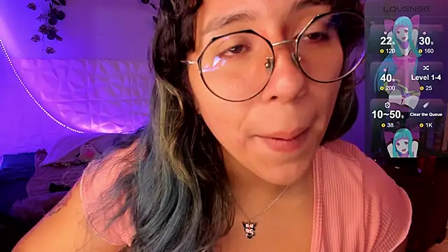 Snapshot of Ludovica6669 chatting on March 17, 2025, 1:14 am Ludovica6669 online show from March 17, 2025, 1:14 am