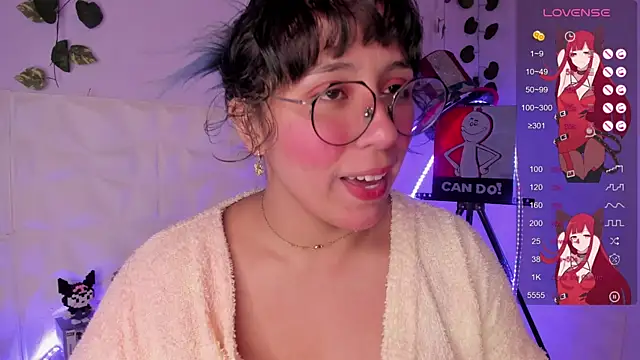 Snapshot of Ludovica6669 chatting on February 1, 2025, 9:51 pm Ludovica6669 online show from February 1, 2025, 9:51 pm