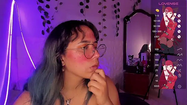 Snapshot of Ludovica6669 chatting on February 24, 2025, 10:25 pm Ludovica6669 online show from February 24, 2025, 10:25 pm