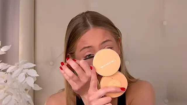 ur wet dreams online show from March 22, 2026, 4:38 am