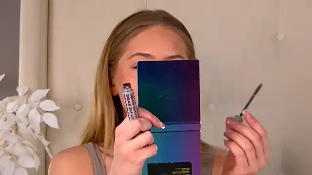 Snapshot of ur_wet_dreams chatting on February 27, 2026, 4:23 am ur wet dreams online show from February 27, 2026, 4:23 am