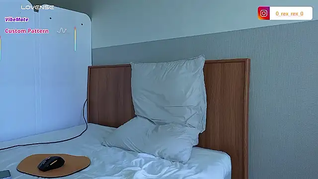 Doh728 online show from October 10, 2025, 12:55 am