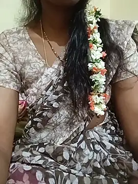 Snapshot of TeluguammayiMahi chatting on June 15, 2026, 2:06 pm TeluguammayiMahi online show from June 15, 2026, 2:06 pm