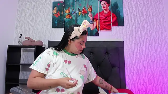 Emily rivera78 online show from October 9, 2025, 5:41 am