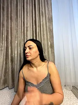 RaisaSalvi online show from January 15, 2026, 8:07 am