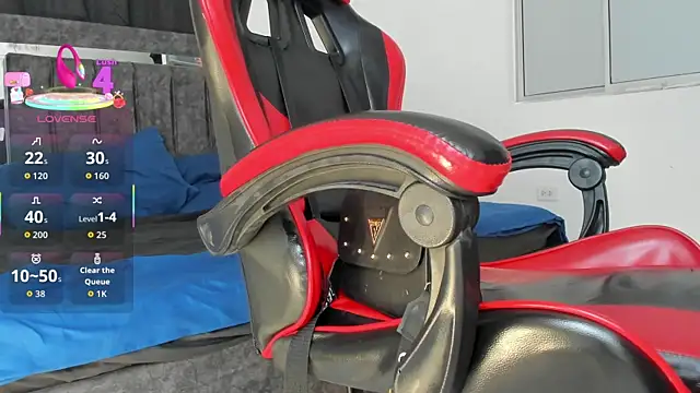 Snapshot of Nicol_TransGirl chatting on January 17, 2026, 4:05 am Nicol TransGirl online show from January 17, 2026, 4:05 am