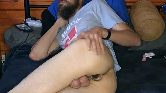 Snapshot of SUCKMEDEEP69 chatting on February 13, 2025, 2:01 am SUCKMEDEEP69 online show from February 13, 2025, 2:01 am