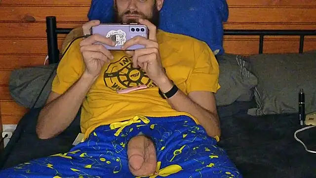 Snapshot of SUCKMEDEEP69 chatting on February 15, 2025, 4:25 am SUCKMEDEEP69 online show from February 15, 2025, 4:25 am