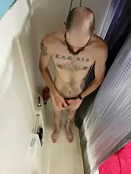 Snapshot of SUCKMEDEEP69 chatting on February 20, 2025, 10:37 pm SUCKMEDEEP69 online show from February 20, 2025, 10:37 pm