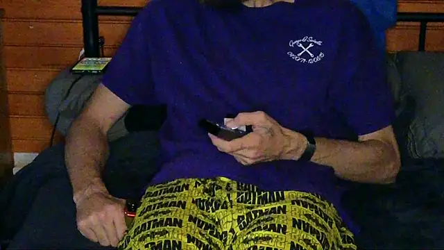 Snapshot of SUCKMEDEEP69 chatting on March 5, 2025, 12:27 am SUCKMEDEEP69 online show from March 5, 2025, 12:27 am