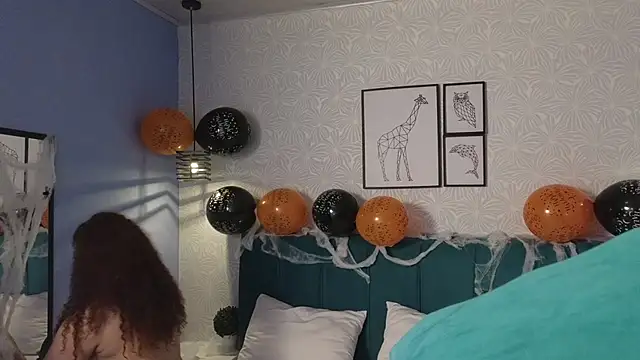 ninna curly online show from October 24, 2025, 4:44 am