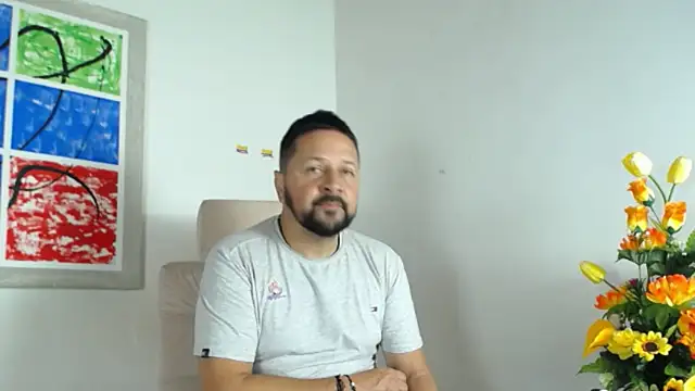 Snapshot of Daniel_08_8 chatting on February 25, 2025, 2:15 pm Daniel 08 8 online show from February 25, 2025, 2:15 pm