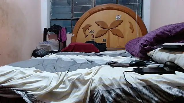 Snapshot of nakedlima chatting on December 16, 2025, 1:43 am nakedlima online show from December 16, 2025, 1:43 am