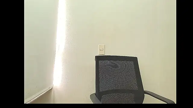 Alaiapink online show from April 11, 2026, 4:43 pm