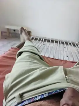 xmanrawan2 online show from October 13, 2025, 4:47 am