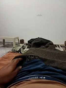 xmanrawan2 online show from October 28, 2025, 5:34 pm