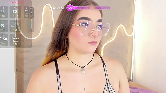 Shanntal  online show from February 18, 2026, 7:10 pm