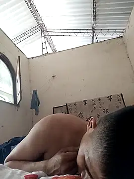 Snapshot of LoonyIdiot chatting on February 11, 2026, 4:29 pm LoonyIdiot online show from February 11, 2026, 4:29 pm